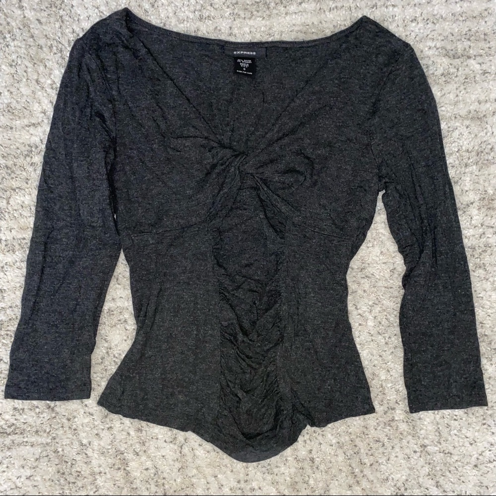 EXPRESS | dark gray cropped ruched quarter sleeve top